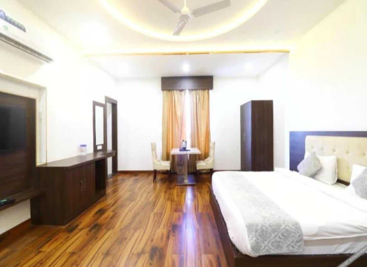 Hotel Vrindavan Prosperity المظهر الخارجي الصورة